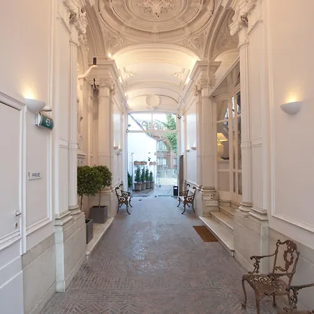 Hotel Gravensteen 3*